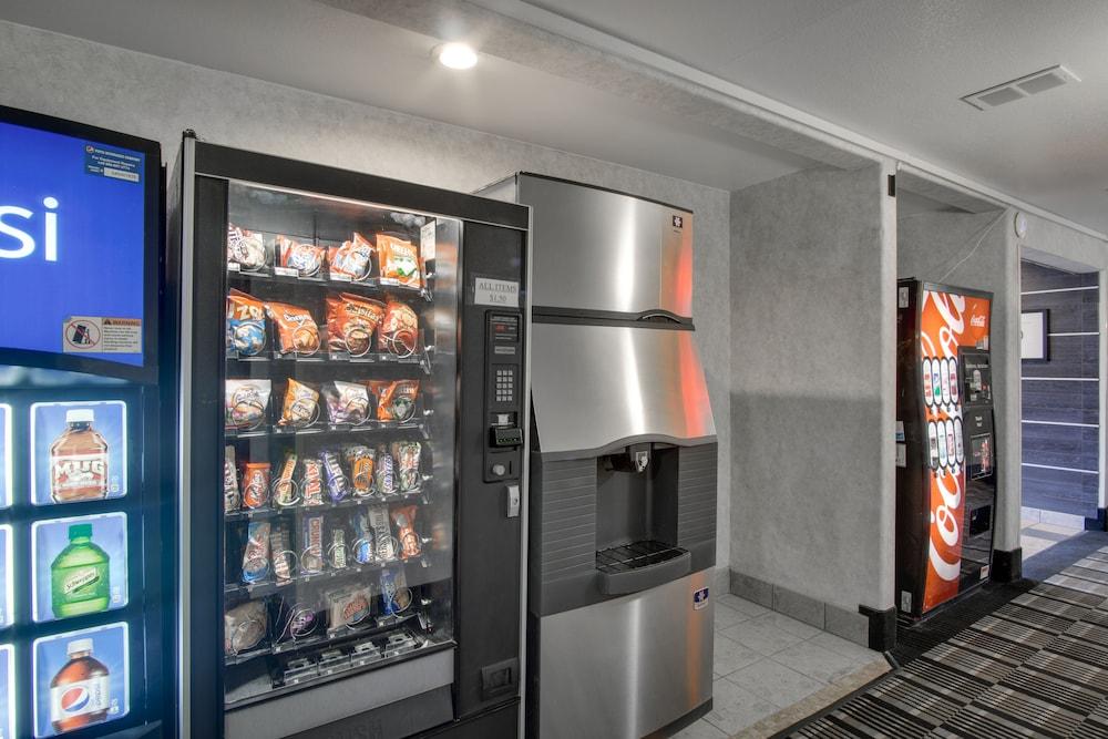 Econo Lodge Pueblo Zewnętrze zdjęcie